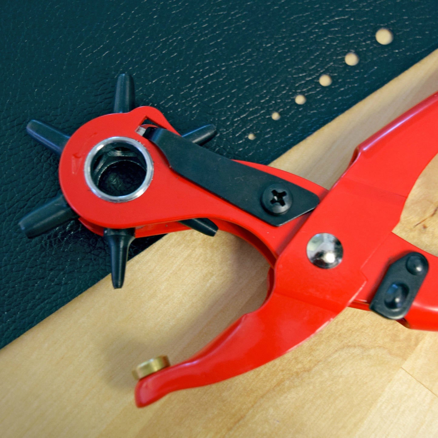 Revolving Hole Punch Plier