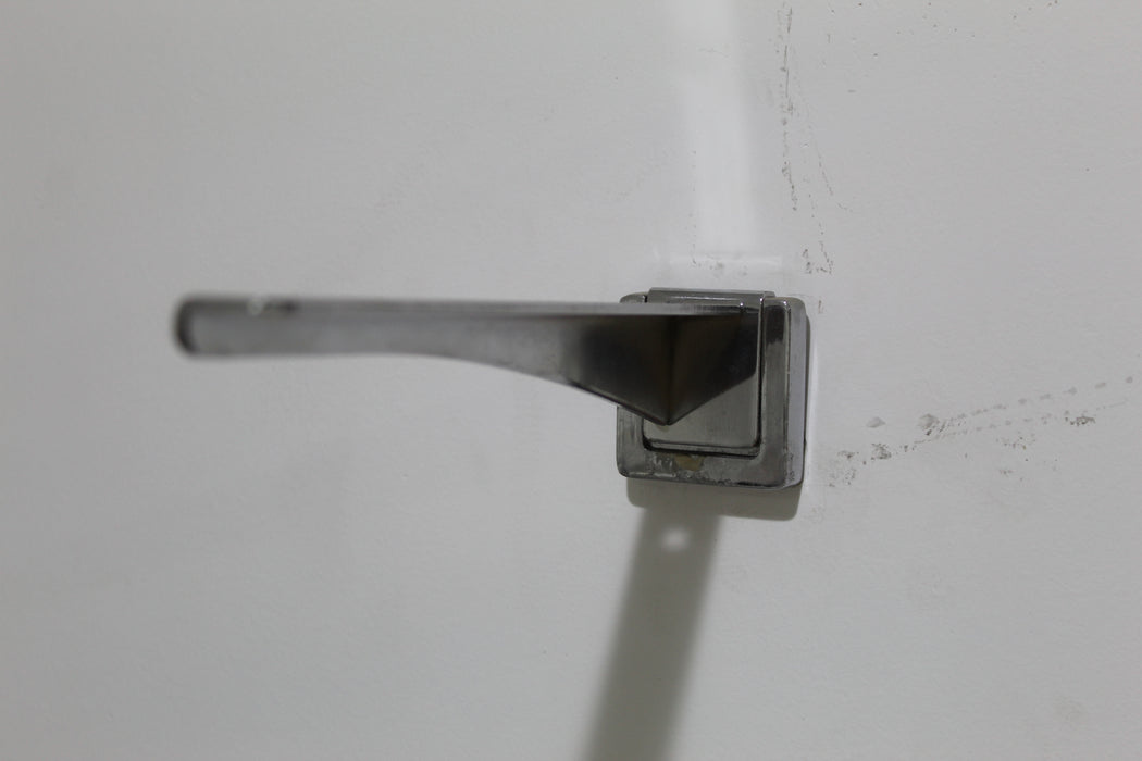 Square Straight Arm – Single Point Display System